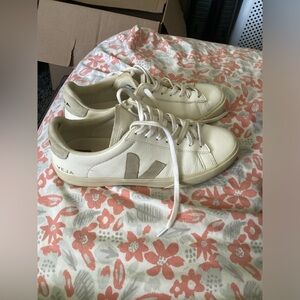 Campo leather white almond veja shoes